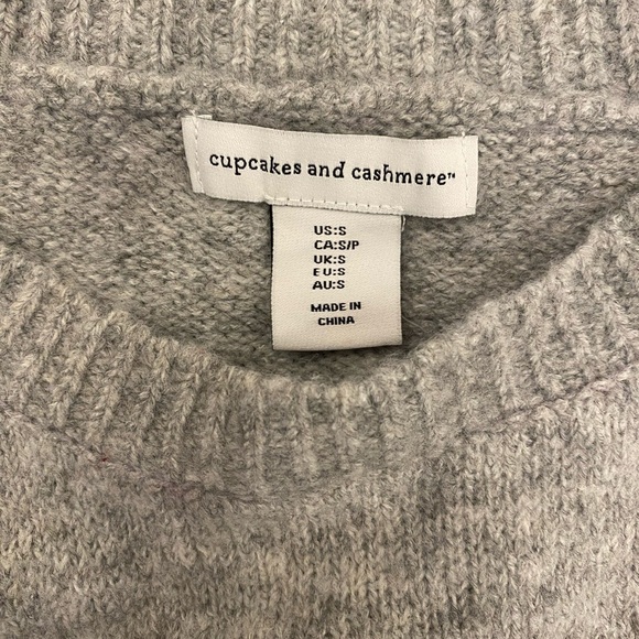 Cupcakes and Cashmere Polar Bear Gray Fuzzy Holiday Christmas Sweater NWT Size S - Picture 6 of 6
